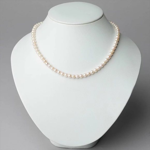 Japanese Akoya Pearl Necklace 5 - 6mm with silver rose clasp daily use - Picture 4 of 7